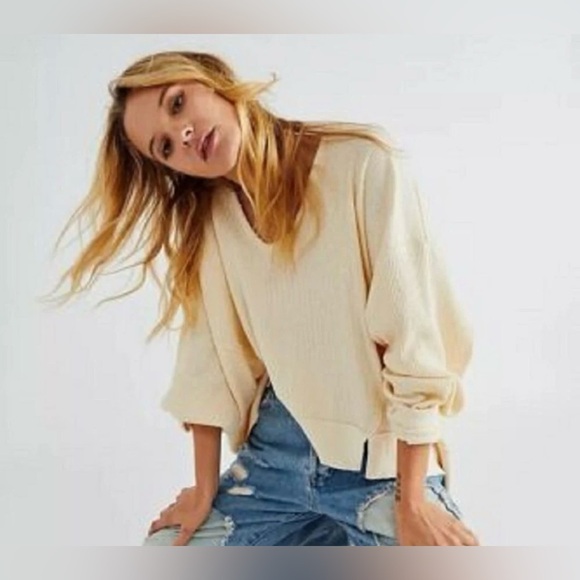 NWT Free People M Santa Clara Thermal in Alabaster White Top New V-Neck $78 ret. - Picture 3 of 7